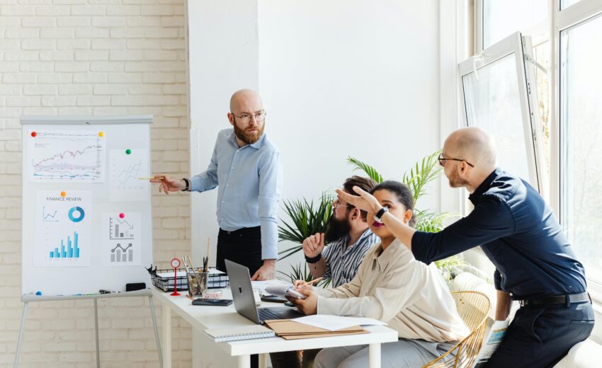 Google’s John Mueller Advises SEO Pros on Business Shifts